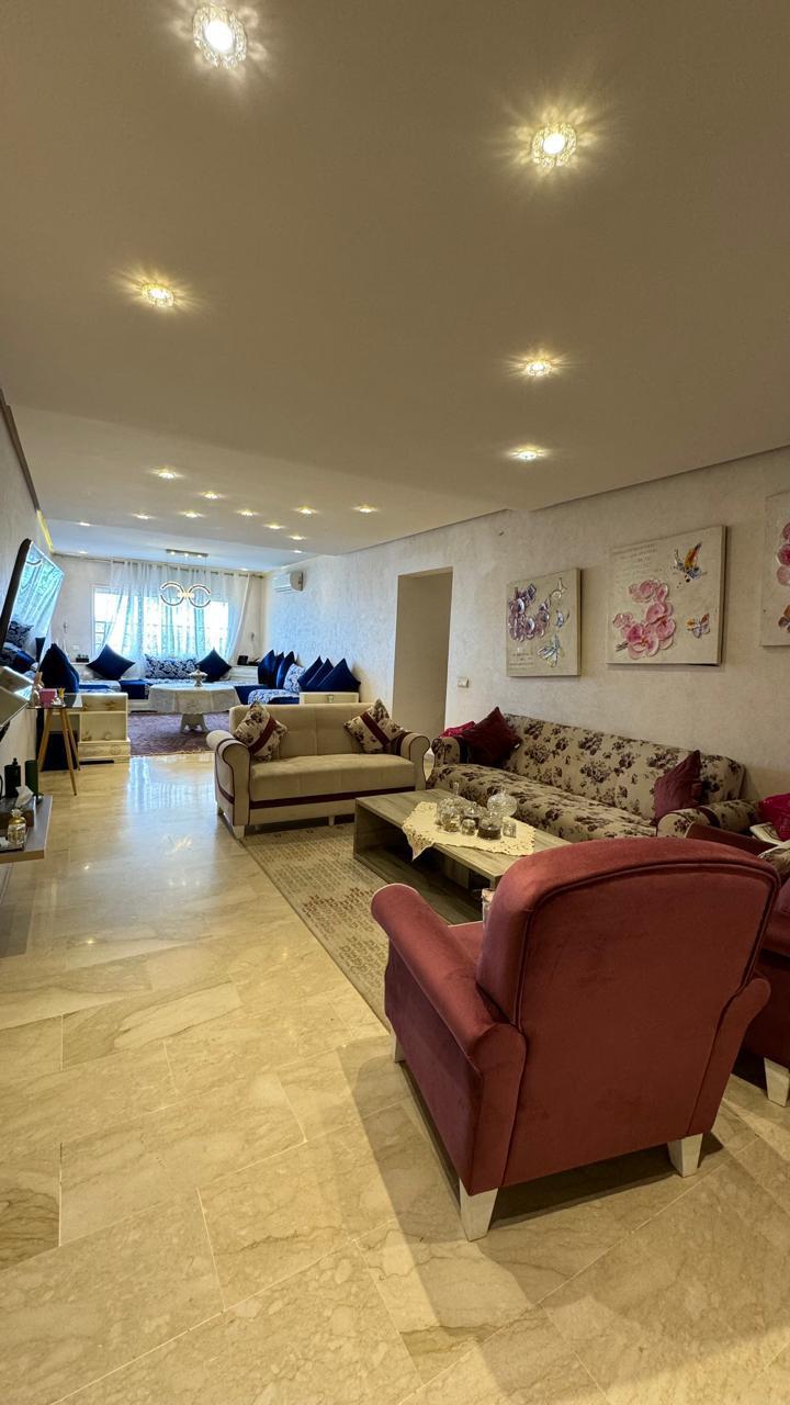 APPARTEMENT SPACIEUX  - HIVERNAGE