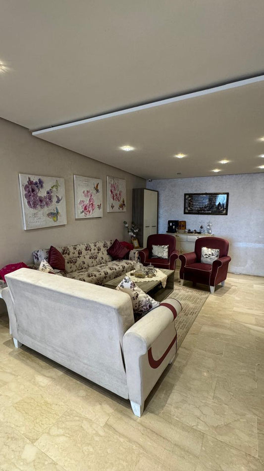 APPARTEMENT SPACIEUX  - HIVERNAGE